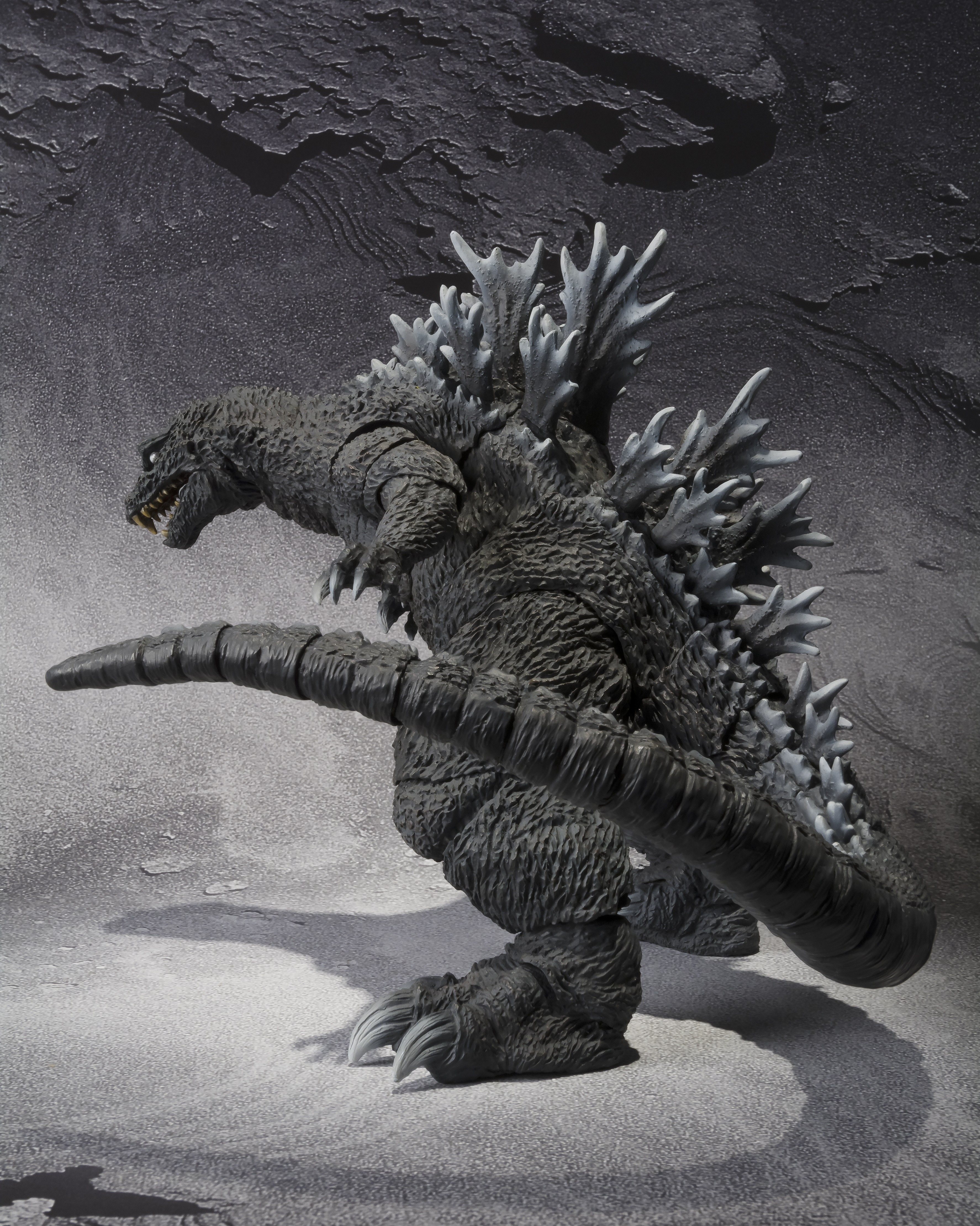 Годзилла 2001. S H monsterarts Годзилла 2018. Godzilla s.h.monsterarts 2001. Годзилла GMK.