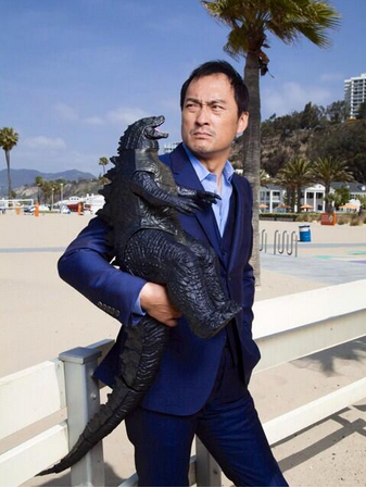 File:Ken Watanabe and Godzilla.png