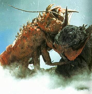 File:Ebirah fights Godzilla.jpg