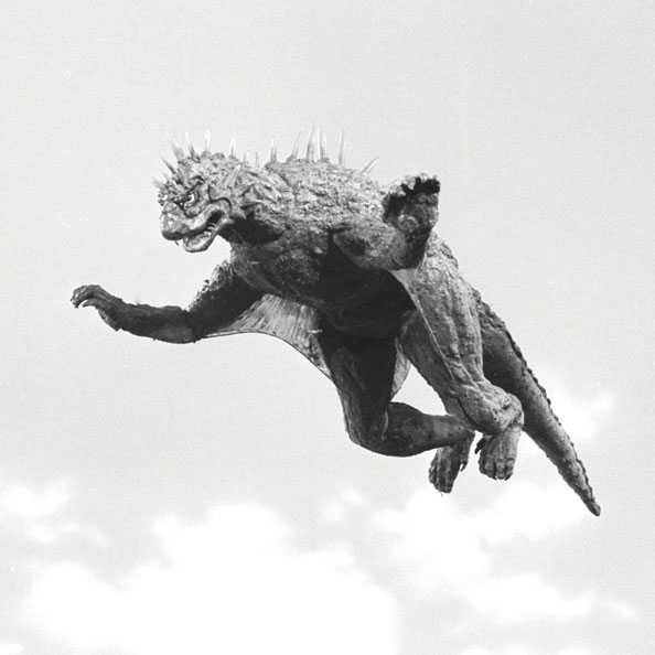 File:Godzilla.jp - 9 - SoshingekiVaran Varan 1968.jpg