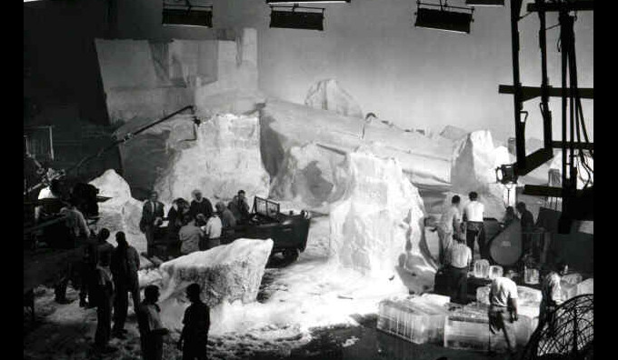 File:1953 beast from 20000 fathoms arctic.jpg