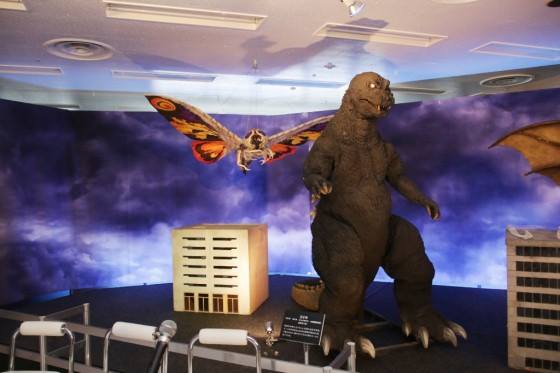 File:Great Godzilla 60 Years Special Effects Exhibition - SokogekiGoji and MosuImago.jpg