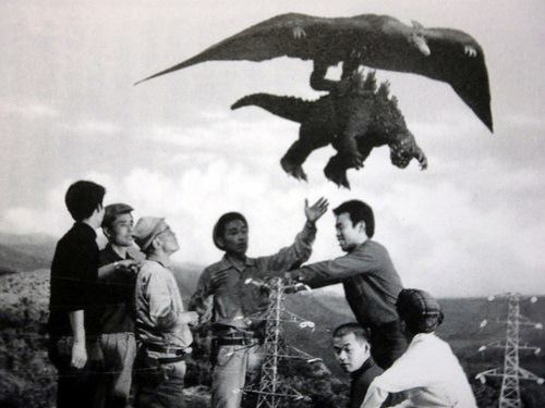 File:Ghidorah the Three-Headed Monster - Godzilla and Rodan Behind the Scenes.jpg