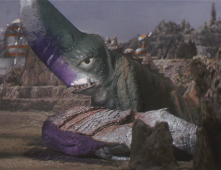 File:Gamera - 5 - vs Guiron - 19 - Guiron Murders Space Gyaos In Cold Blood.png