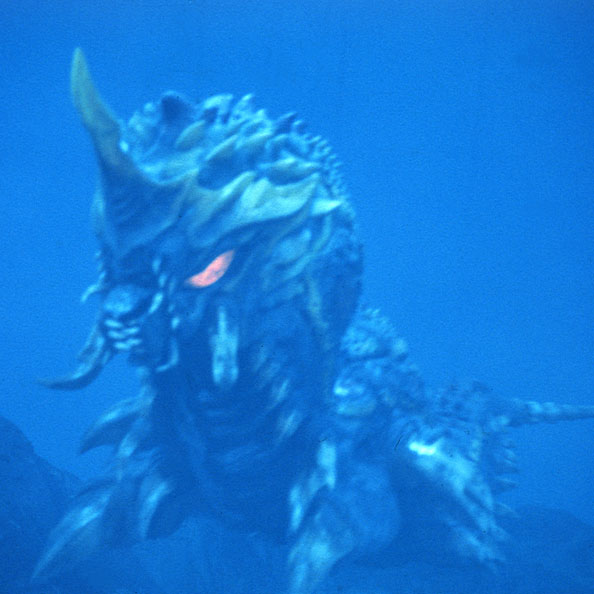 File:Godzilla.jp - 19 - ShodaiBatoLarva Battra Larva 1992.jpg