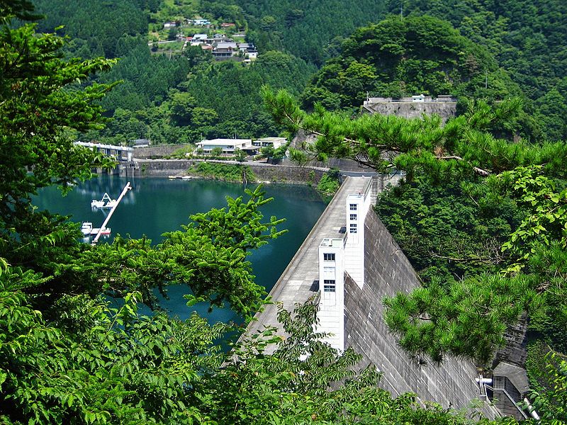 File:Ogochi Dam.jpg