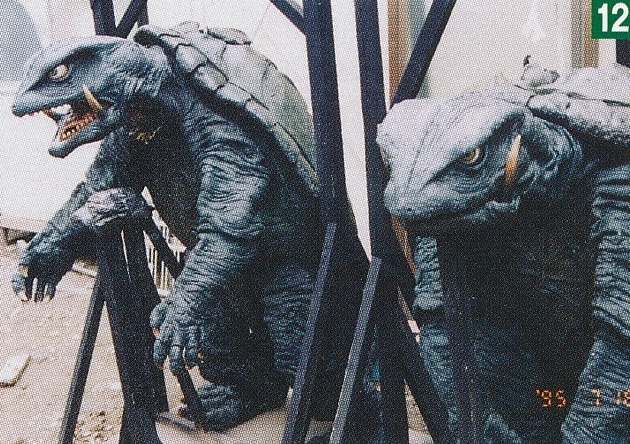 File:G1 Gamera suits action and close-up.jpg