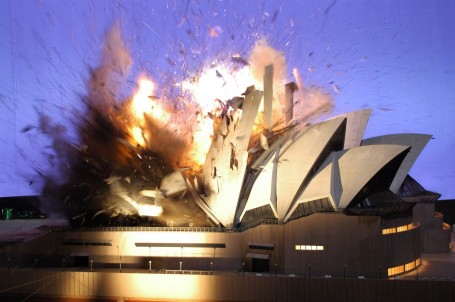 File:Sydney-under-attack-Godzilla-Final-Wars-455x302.jpg