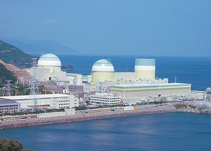 File:Ikata Nuclear Power Plant.jpg